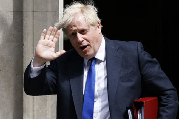 Boris Conson parlamentlə vidalaşdı: “Hasta la vista, baby” 